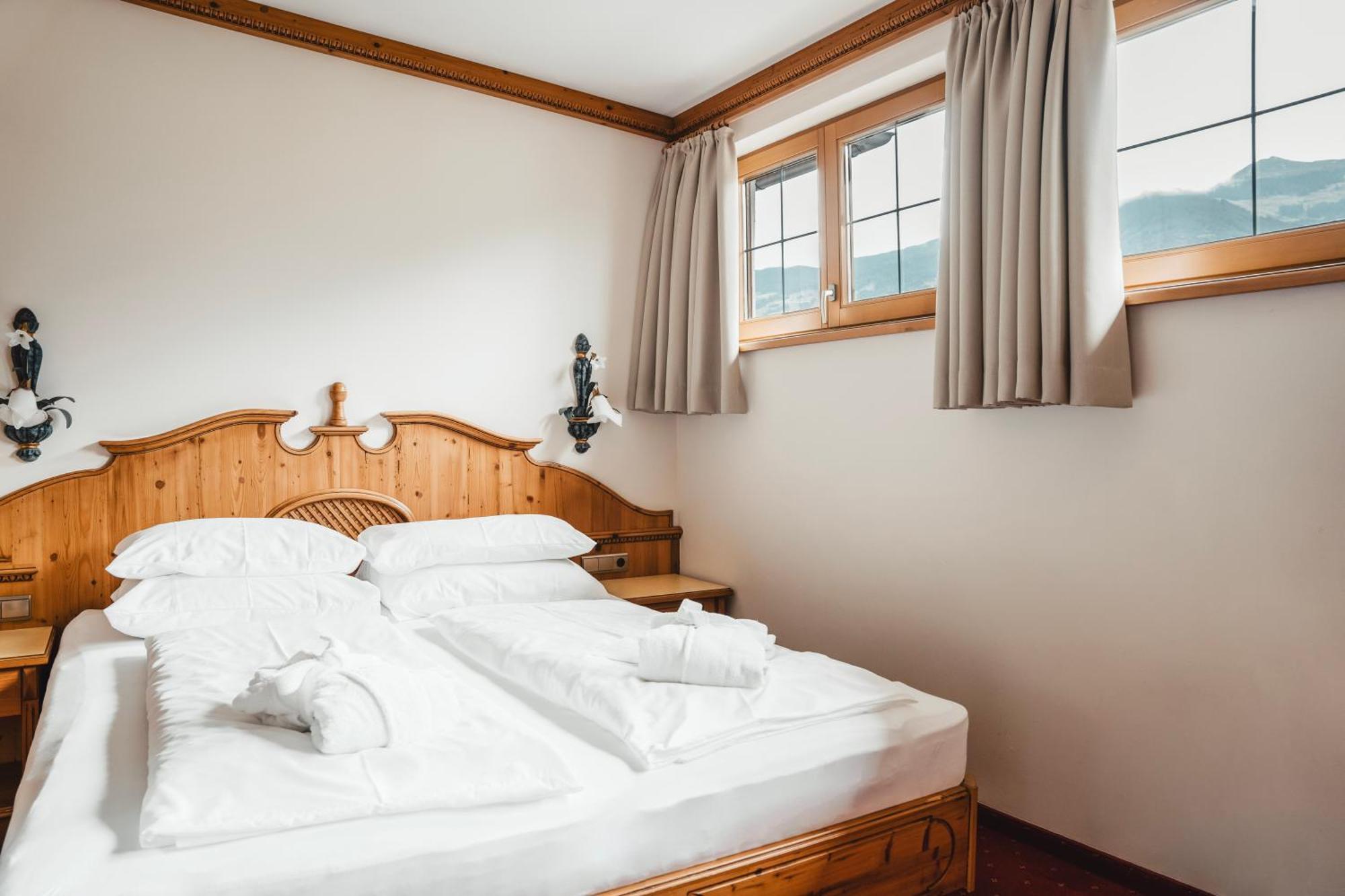 Held Hotel Fugen Bagian luar foto