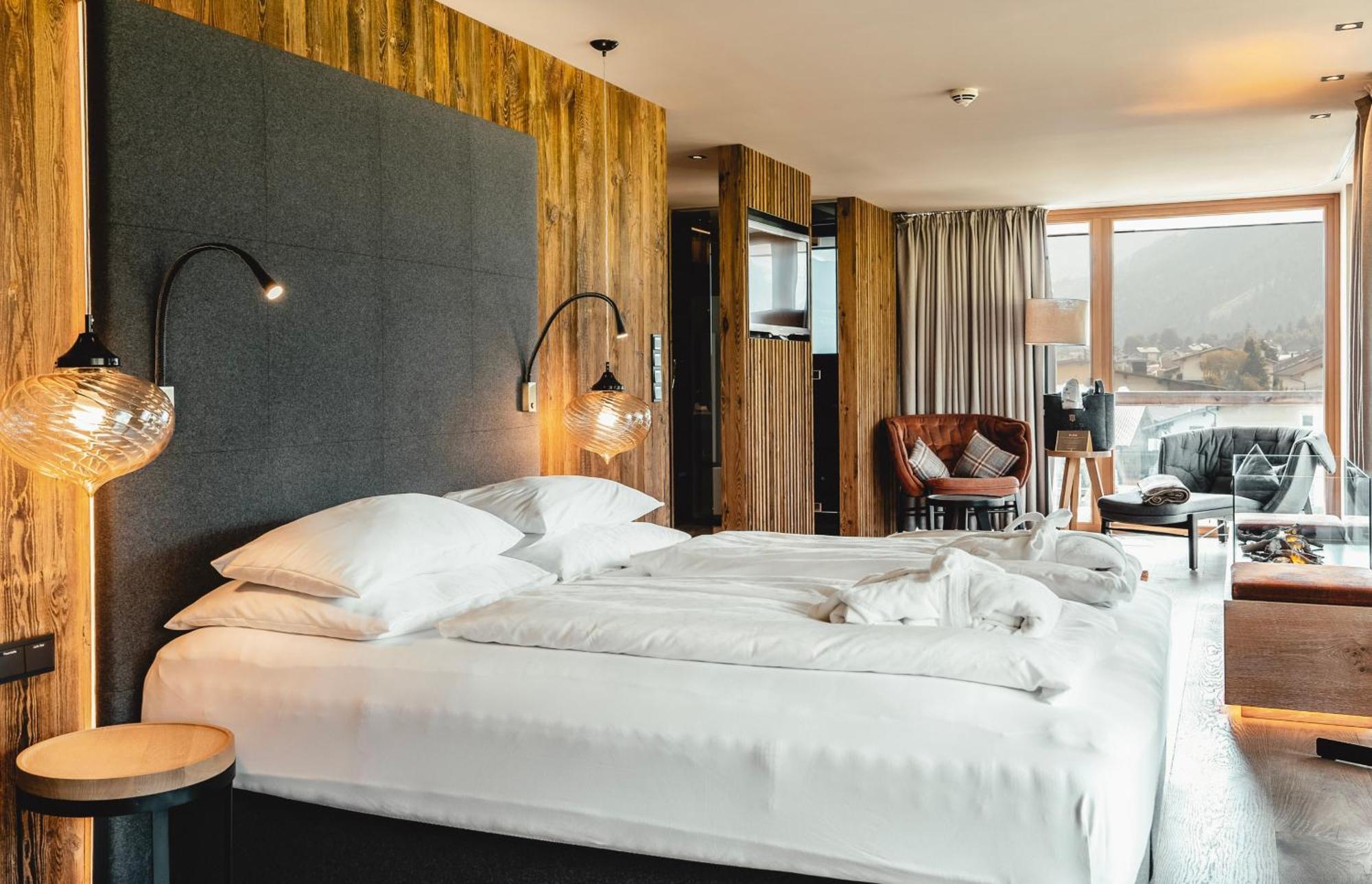 Held Hotel Fugen Bagian luar foto