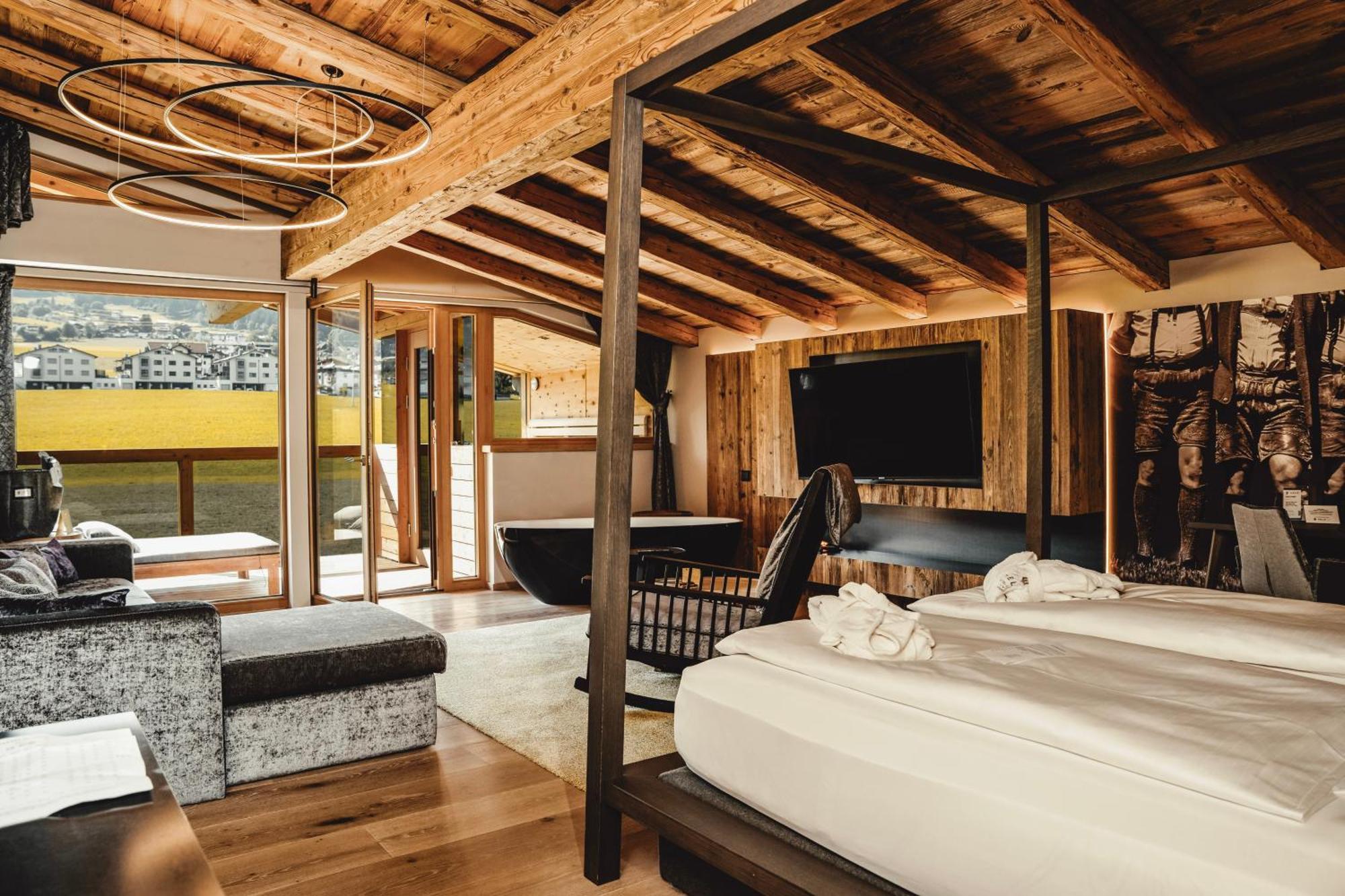 Held Hotel Fugen Bagian luar foto