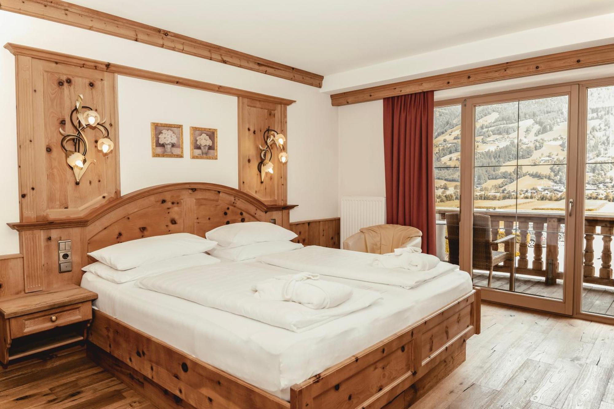 Held Hotel Fugen Bagian luar foto