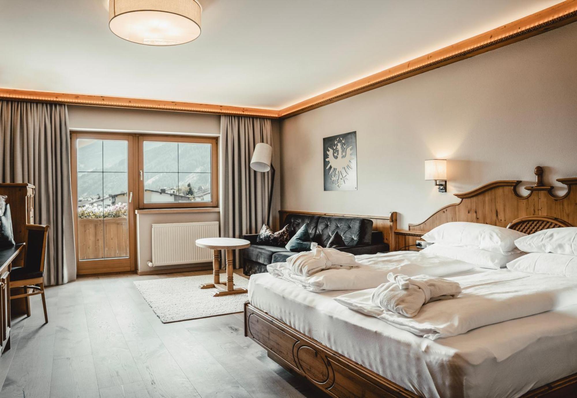 Held Hotel Fugen Bagian luar foto